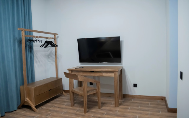 Uluchshenny S Balkonom 5 Apartments