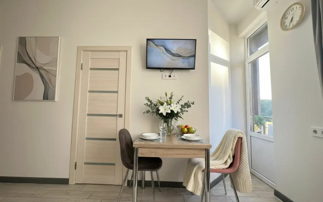 Апартаменты Море квартир рядом экoпapк с живописным oзеpом