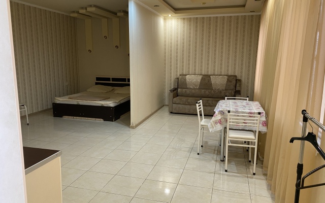Apartments near Aram