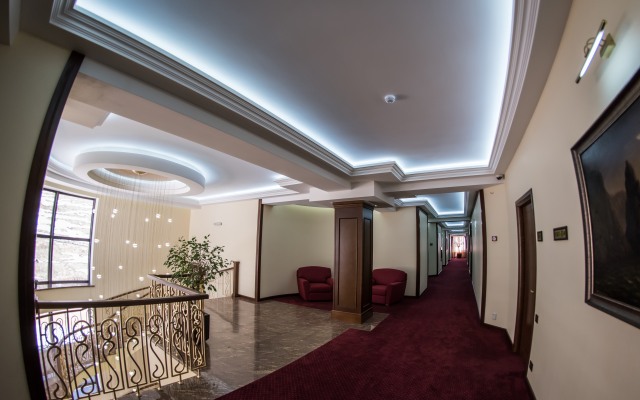 Elegant Hotel & Resort
