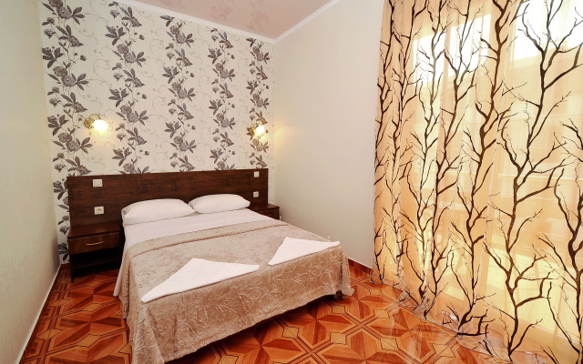 Ahilles Palas Guest house