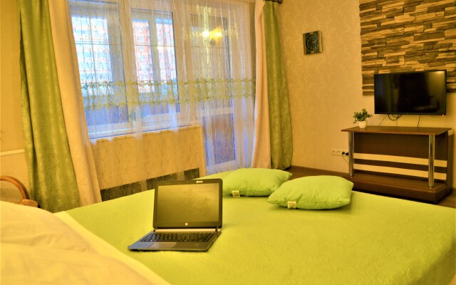 Podmoskovny Krov V Tsentre Zheleznodorozhnogo Na Avtozavodskoy 4k3 Apartments