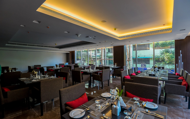Отель Best Western Plus Maple Leaf