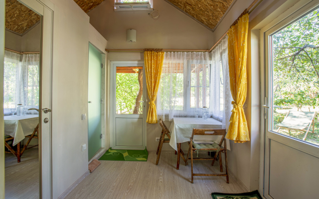 U Zapovednika Guest House