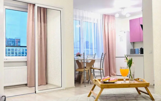 MoonRoom 72 V Yevropeyskom ryadom s akvaparkom Flat