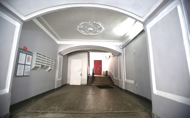 Apartamenty Svetlaya Studiya U Metro Vladimirskaya