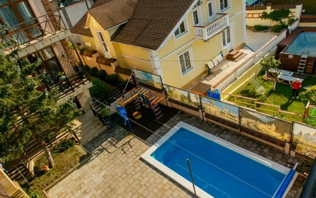 Частный дом Грушевый сад