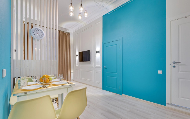 Апартаменты Бирюза и Подсолнух ВПитер на сутки 1