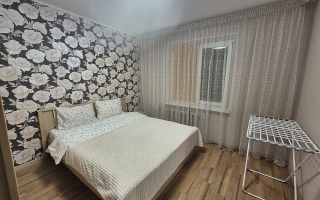 Квартира Просторная трёхкомнатная на Электронной