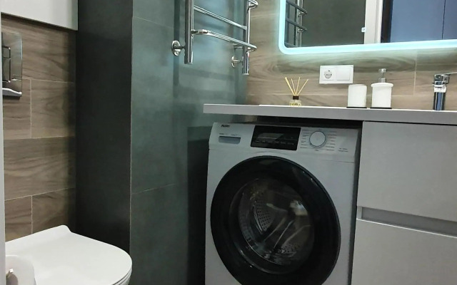 Stilnaya Studiya U Parka Rivera Flat