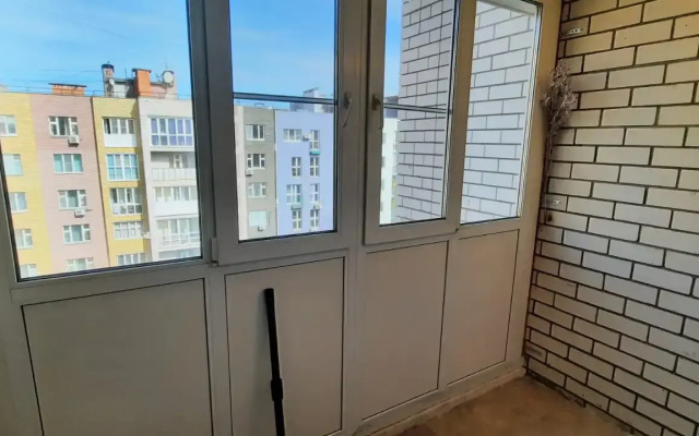 Квартира Уютная с большой кухней и лоджией в центре