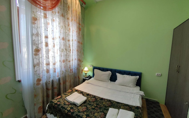 Green House Hotel
