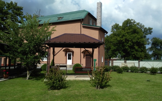 Usadba Korolevich Guest House