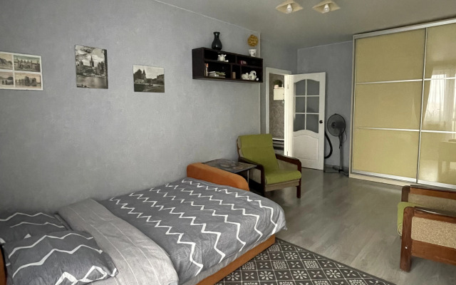 Uyut Flat