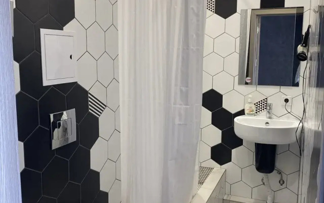 Studiya Bakinskaya 26-7 Flat