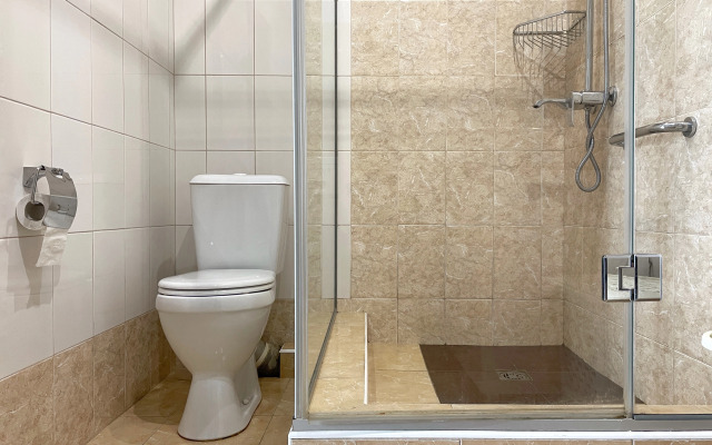 Stilnaya Vozle Istochnika N4 Flat