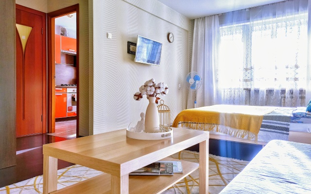 Апартаменты Rise and Shine 32 Mikrorayon