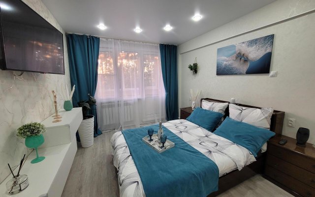 s velikolepnym vidom na gory Flat