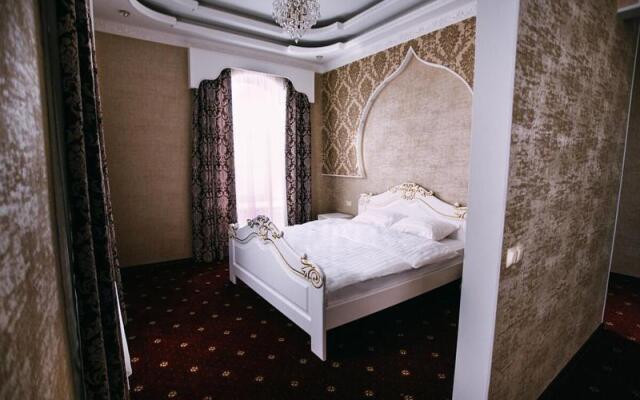 Caesar Royal Palace Hotel