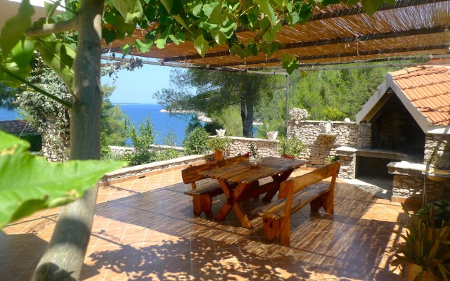 Stone House Poplat Villa