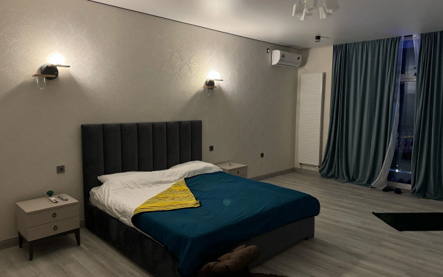 Гостевой дом Дом с бассейном на берегу