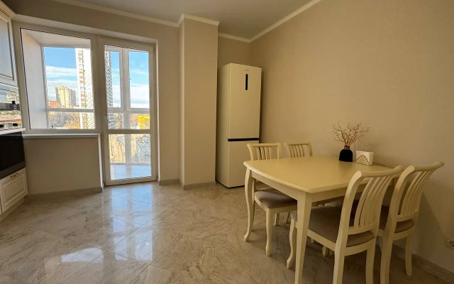 Квартира Шикарная двухкомнатная с лоджией