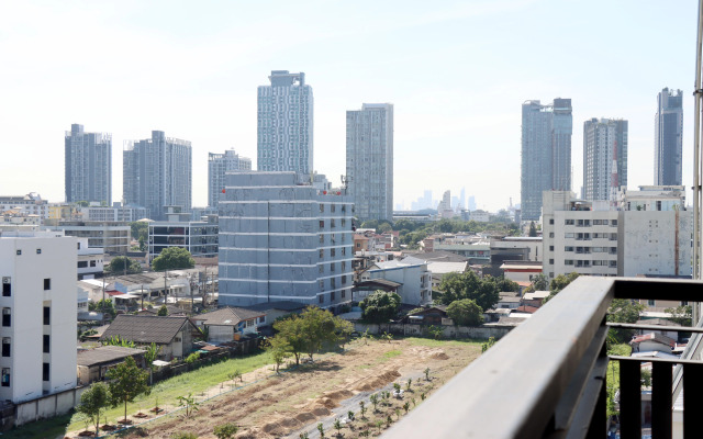 Отель UTD8 Hotel & Residence