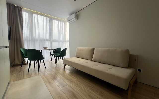 S Shikarnym Vidom V Panoramnom Osteklenii Flat