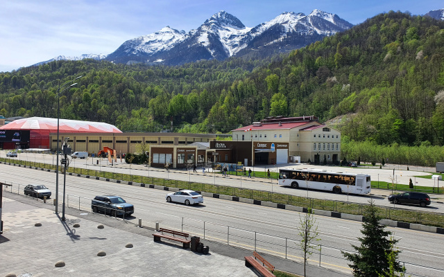 Apartamenty s panoramnym vidom na gory. Esto-Sadok. Zit' v gorah