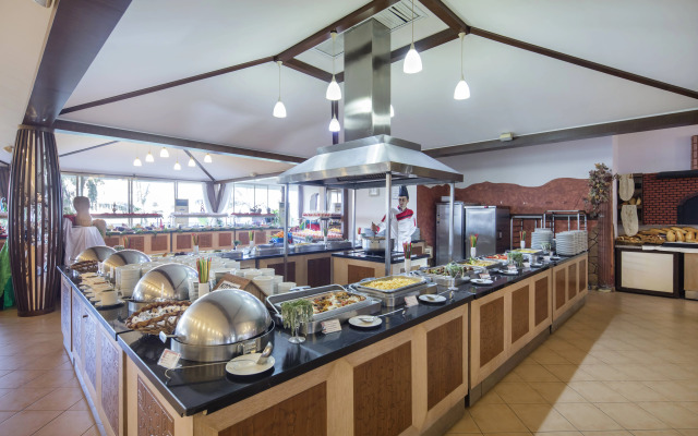 Курортный отель Aydinbey Gold Dreams - Ultra All Inclusive