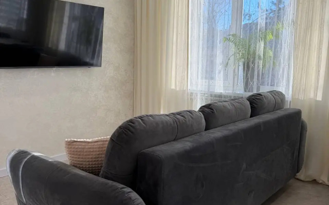 Квартира с евроремонтом и Алисой в центре