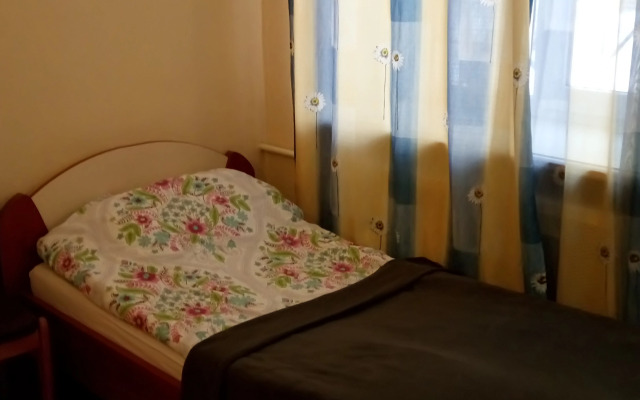 Dvukhkomnatnaya Ulitsa Ispanskikh Rabochikh 31 Flat
