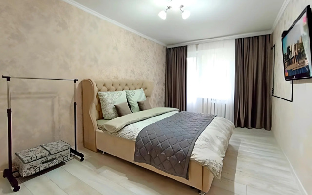 Na Yefremova Dlya Dvoikh Gostey Apartments