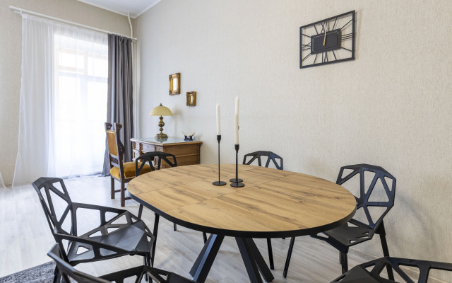 Апартаменты Семейный уют на Мойке 30 DereMRents