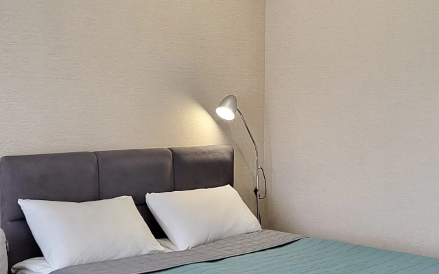 V Tsentre Ribnaya Derevnya U Kanta Apartments