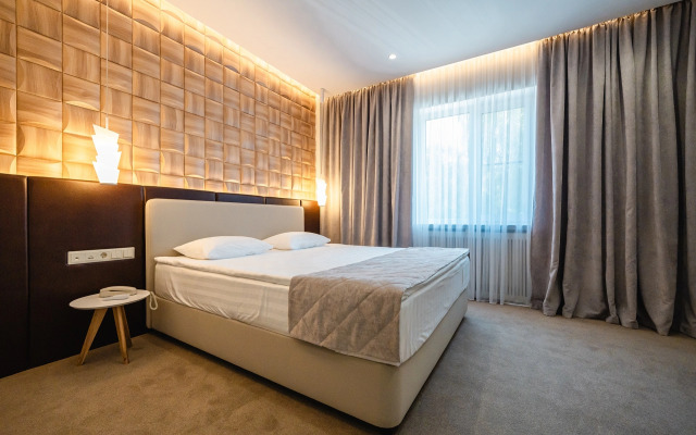 Viktoriya Plaza Hotel