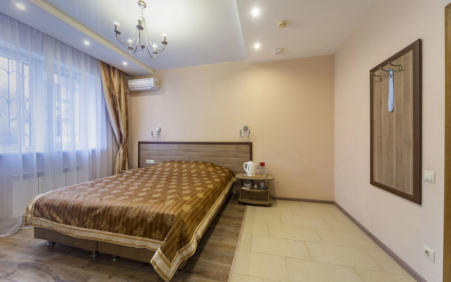 Vip Khaus Hotel
