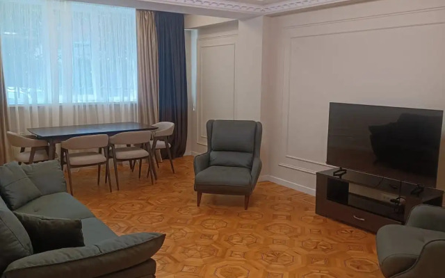 RentInnYerevan Vardanants 5A Apartments