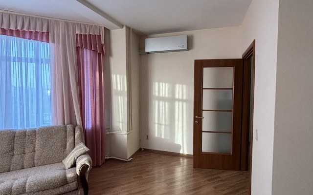 Uyutnaya kvartira v tsentre Kostromy Flat
