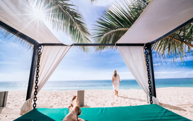 Бутик-отель Lantern by Reveal