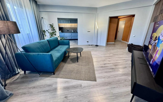 Na Ploschadi Pobedy Apartment