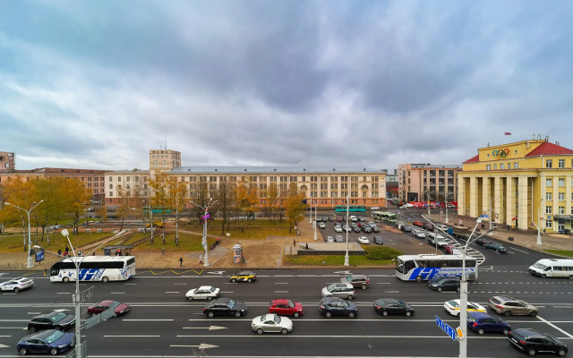 Na Prospecte Nezavisimosti 52 Flat 3-room