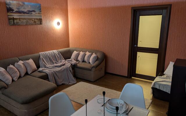 Yevrodvushka S Vidom Na More Flat