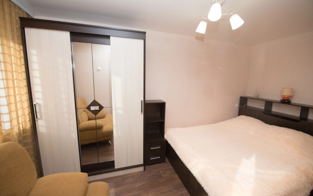 2-K na Naberezhnoy Serebryanogo goroda Apartments