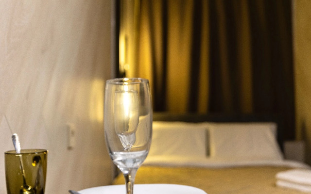 Na Nevskom Prospekte, 156 Apartments