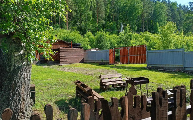 Guest house 4 Emirell Altai Na Ulitse Gornoy 2