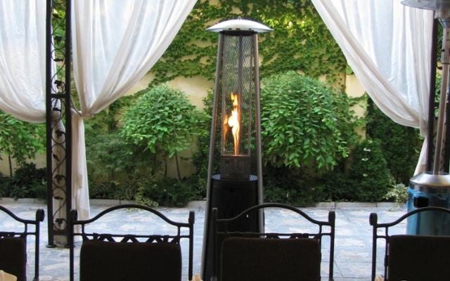 Chinar Hotel