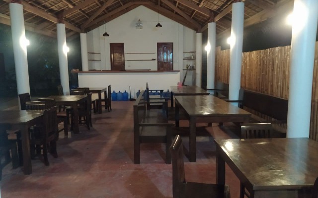 Funny Jellyfish Resort Hostel