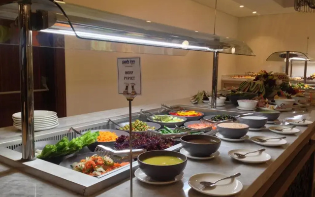 Отель Park Inn By Radisson Makkah Aziziyah