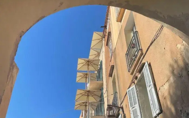 Отель Entre Ciel Et Mer